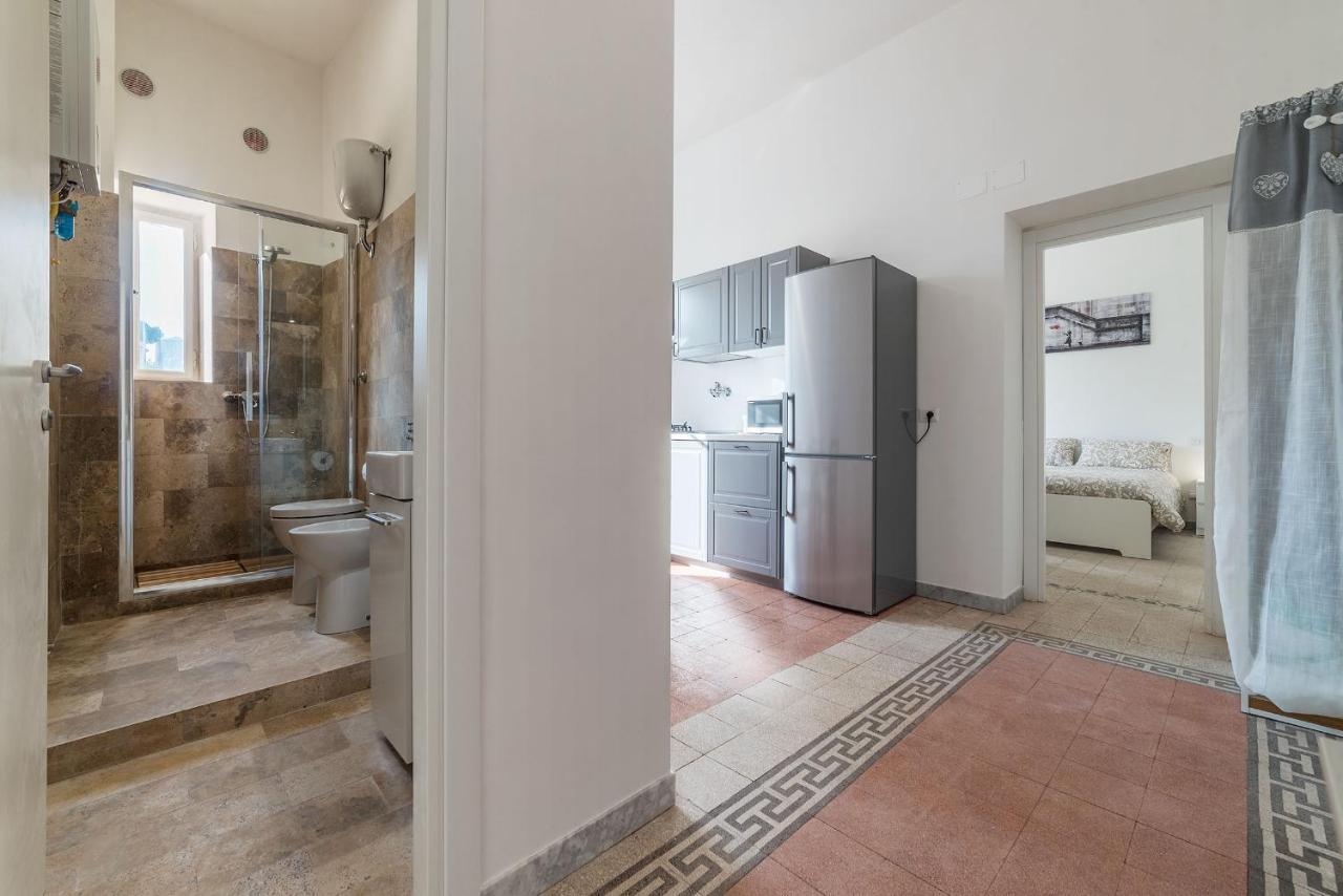 Colosseo & Colle Oppio Cozy Apartment Рим Экстерьер фото