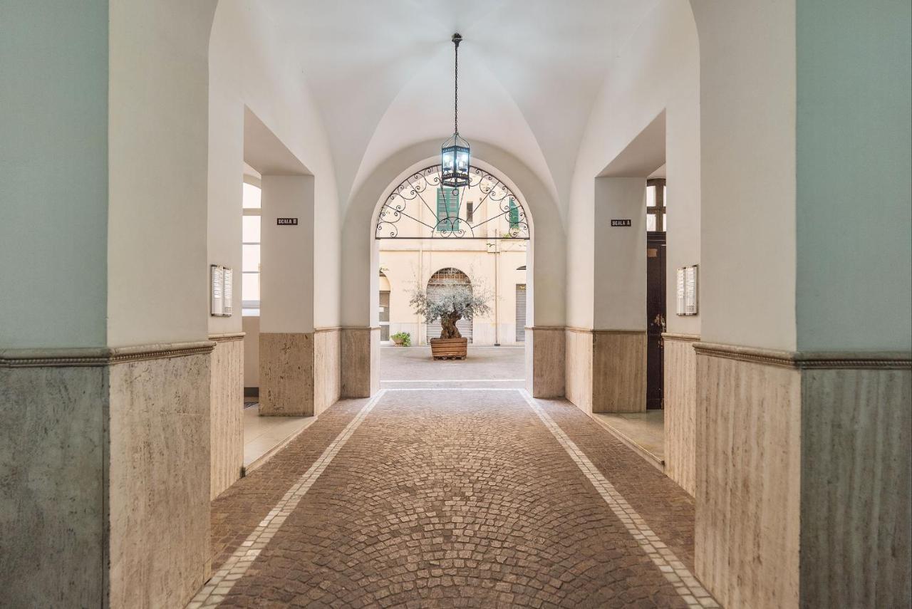 Colosseo & Colle Oppio Cozy Apartment Рим Экстерьер фото